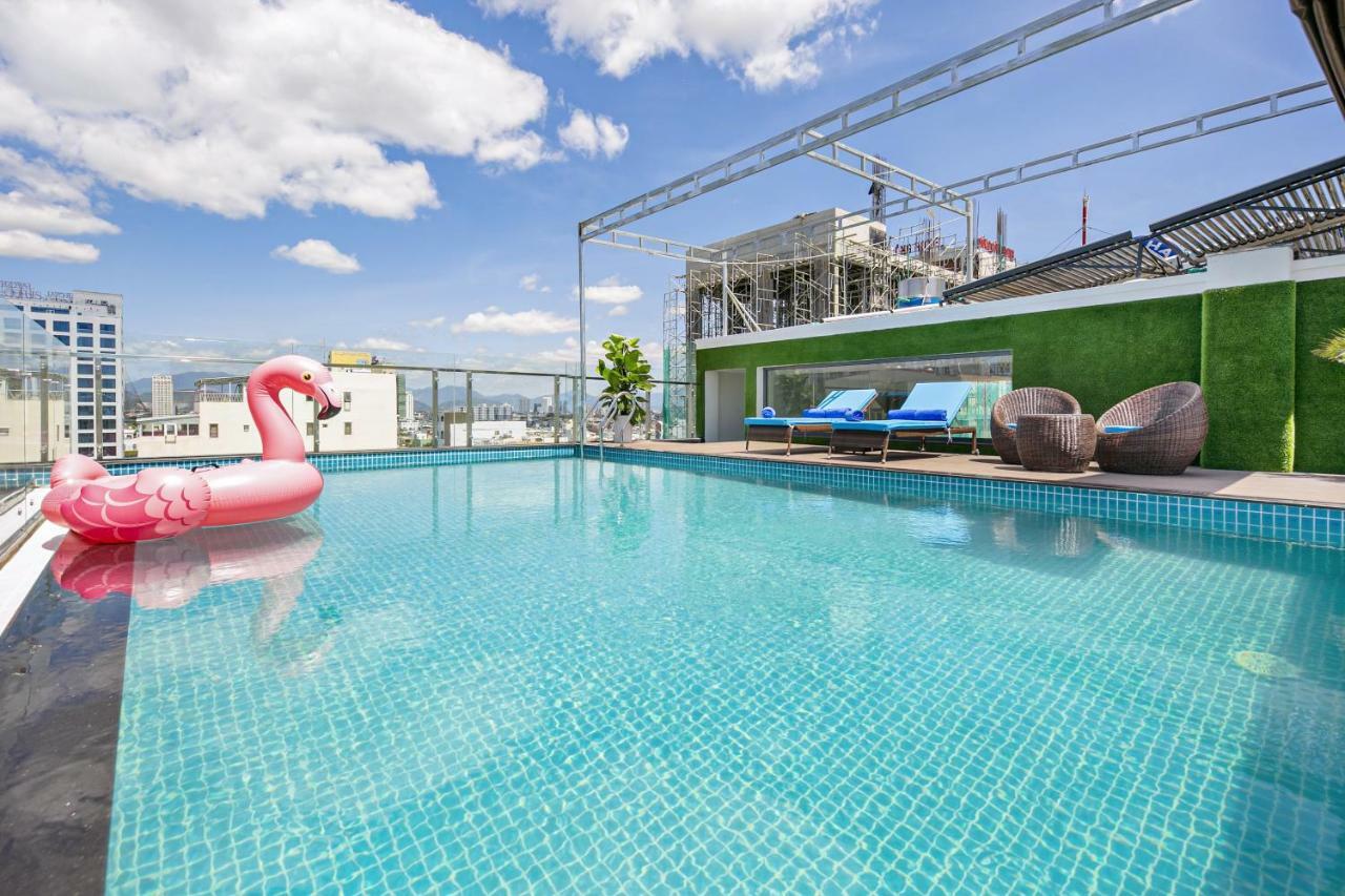 Celina Hotel & Apartment Da Nang Exterior foto