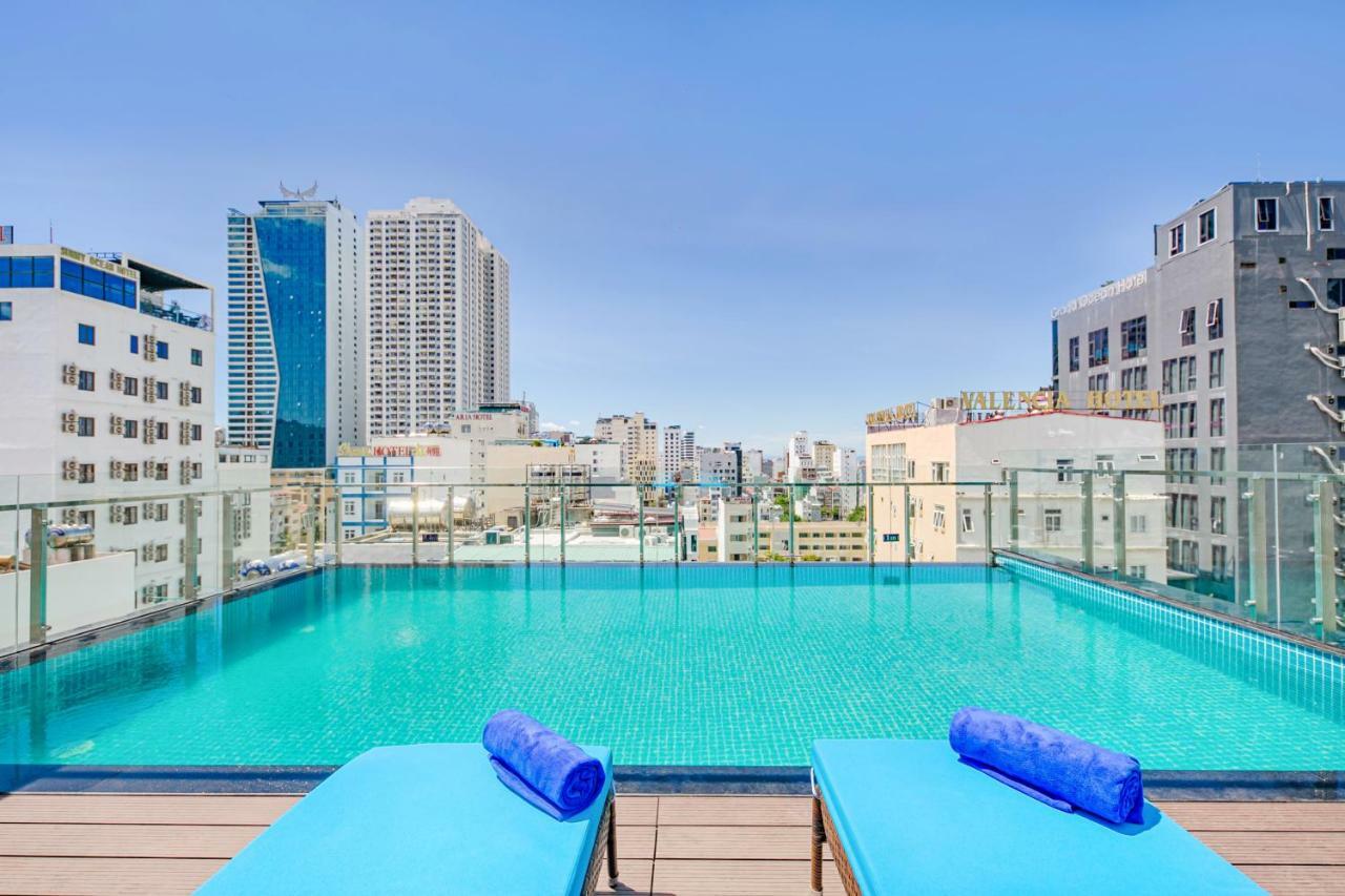 Celina Hotel & Apartment Da Nang Exterior foto
