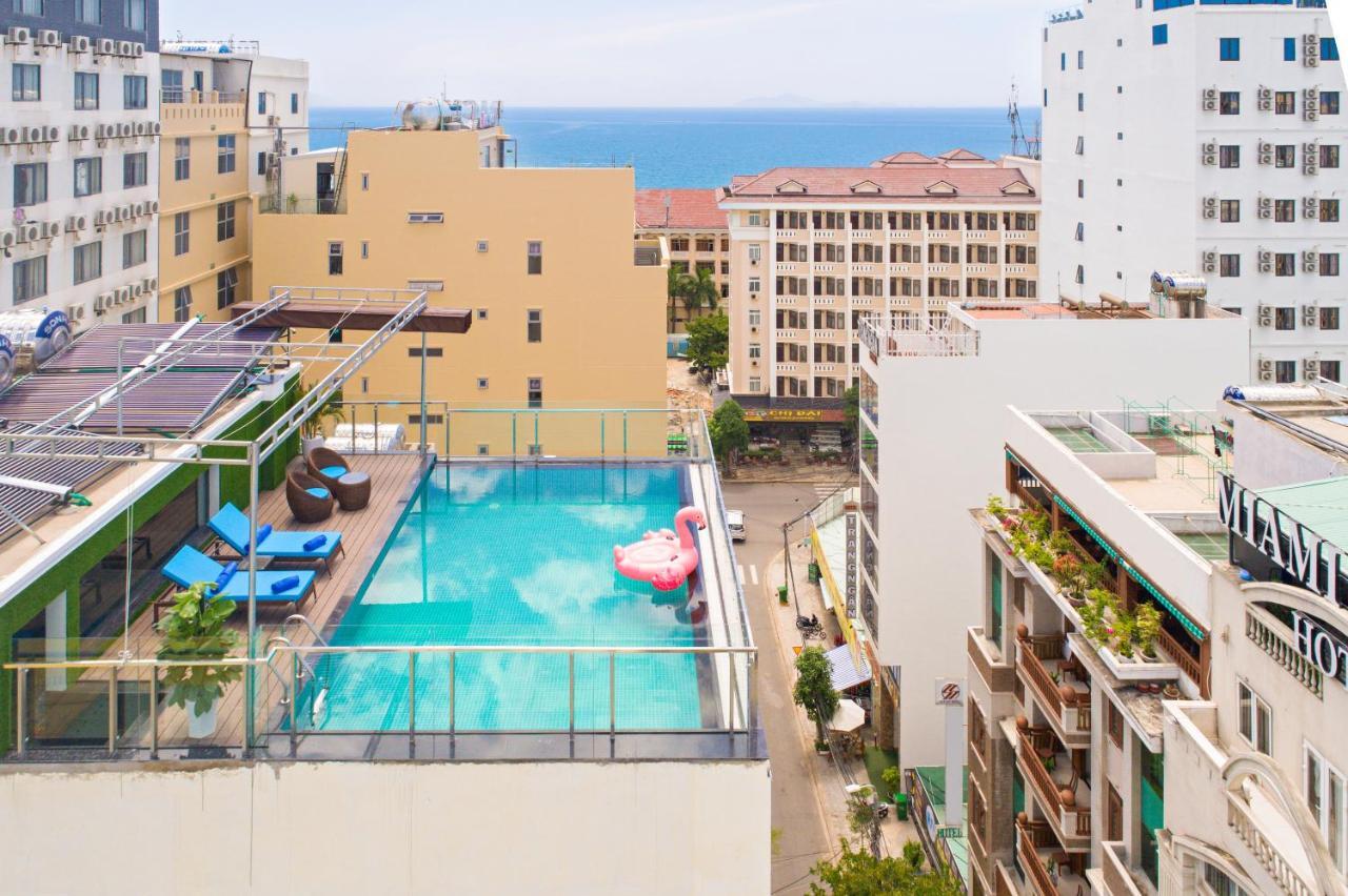Celina Hotel & Apartment Da Nang Exterior foto
