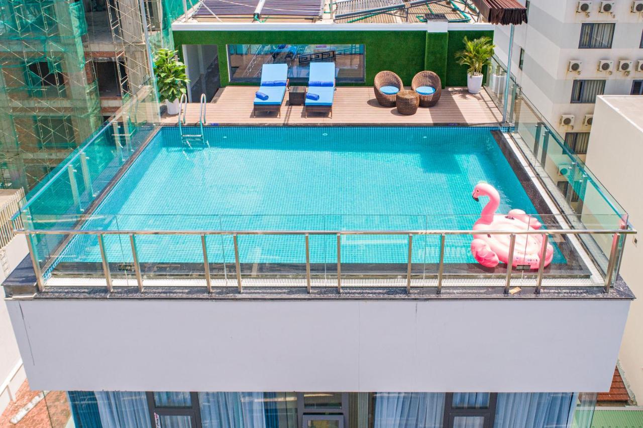 Celina Hotel & Apartment Da Nang Exterior foto